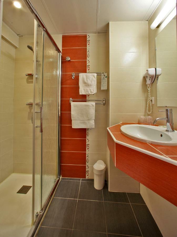 Hotel Le Madrigal Sarlat-la-Canéda Kültér fotó